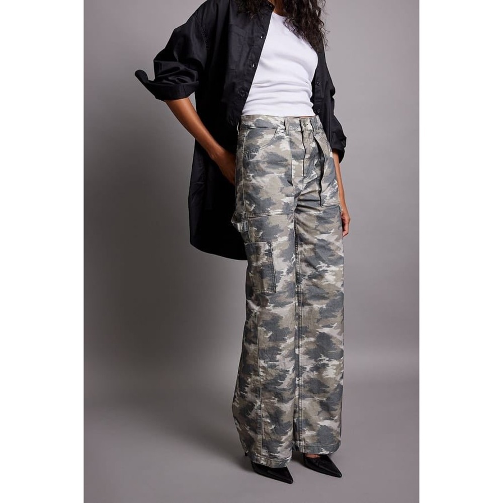 NA-KD Women Grey Camo Wide Leg Cargo Carpenter Pants Size EU 40 1100-006571-0168 - Picture 3 of 11